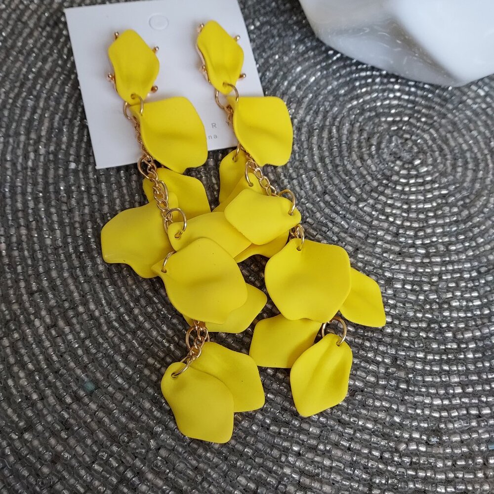 YELLOW Dangle Petal Earrings, NEW in bag